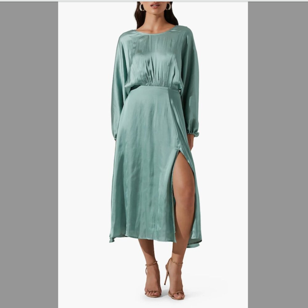 ASTR The Label Marin Long Dolman Sleeve Dress